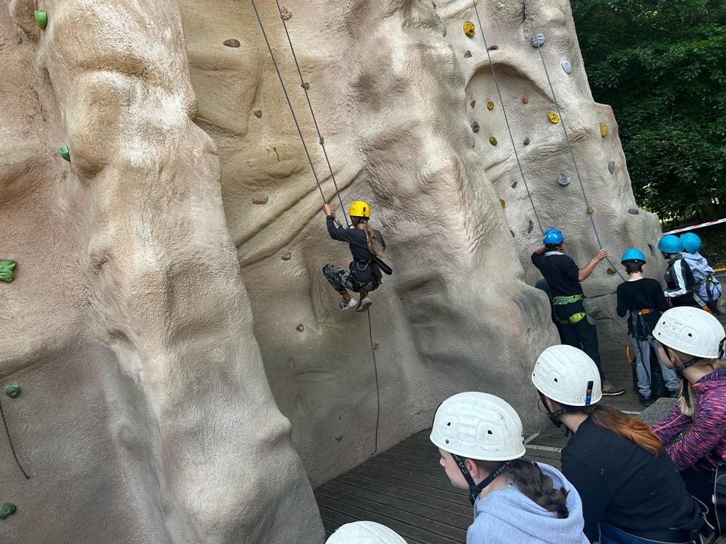 ⁦@PlasnewyddPS⁩    Manor Adventure 2023.   @cscjes @csc_ well-being ⁦@WG_Education⁩  #risktaking