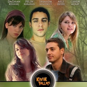 #KavakYelleri oyuncuları birbirinden çoktan aslında çok önceden koptular görüştüklerini bildiğim sadece Ceren Moray &amp; Aslı Enver, İbrahim Kendirci &amp; Dağhan Külegeç var... Pelin Karahan kendisini soyutlamış gibi duruyor. Olmasaydı sonumzu böyle... 😞