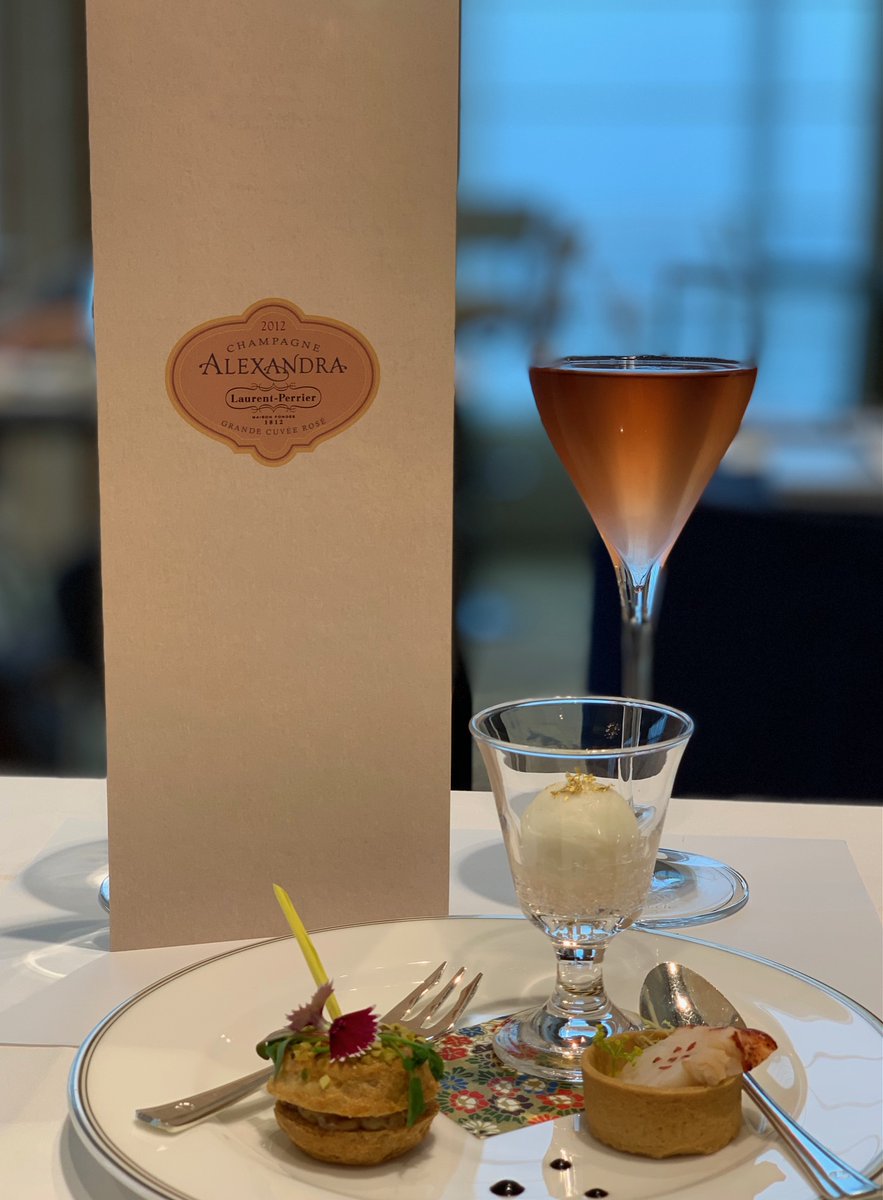 vin_fumiko's tweet image. ４年振りに来日したローラン･ペリエのアレクサンドラ当主がブランドセミナーで、今年12月発売予定の #AlexandraRose2012 を一足早くお披露目。メゾン創業200年目の記念年に当たる2012年ヴィンテージ、現当主の名を冠したスペシャルな #Champagne
suntory.co.jp/news/article/1…
#LaurentPerrier #Suntory