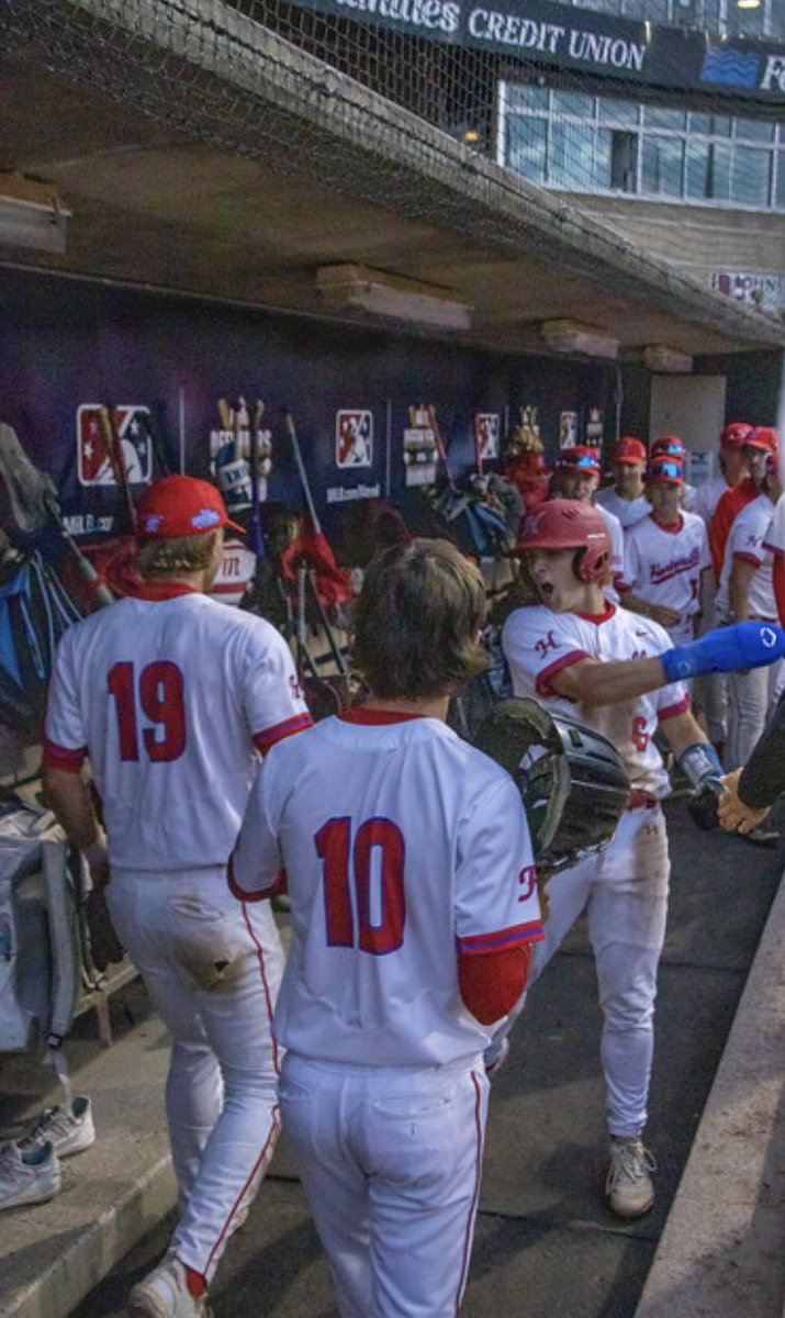 STATE CHAMPIONSHIP GAMEDAY!!

-6:00pm
-Fox Cities Stadium
-vs. Whitefish Bay Dukes

One more….

One more night for our INCREDIBLE fans to pack the place….

One more win away from that title….

One. More.

#JobsNotFinished