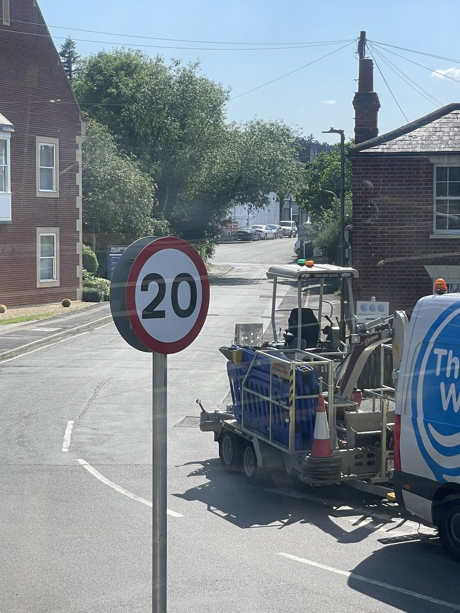 Another day, another #Found20 #Foundtwenty in the Cotswolds <a href="/MatchboxTwenty/">Matchbox Twenty</a> <a href="/ThisIsRobThomas/">Rob Thomas</a> 😁