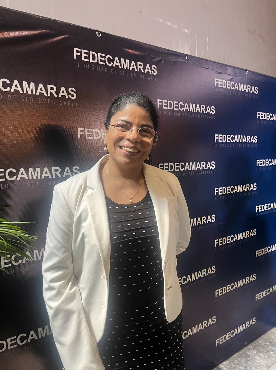 “El desafío de construir una imagen de futuro, compartir una visión para superar brechas y pasar a otro modelo de desarrollo inspiraron proceso que derivó en documento Camino al Futuro Venezuela 2035, de Fedecámaras”. Econ. Claudia Curiel, equipo técnico.

prospectiva2035.org