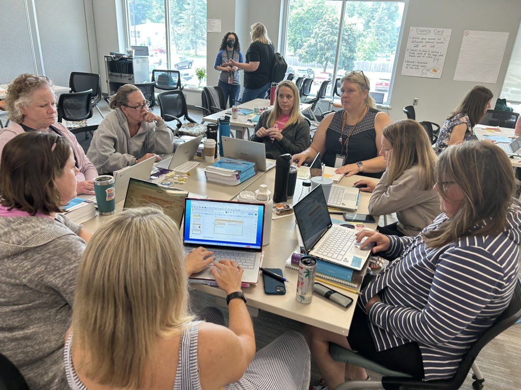 endicottjustin1's tweet image. A room full of 40 administrators, coaches, curriculum leaders, and teachers to launch what they know is needed for their success - the highest quality ELA curriculum created by teachers for teachers.  I enjoyed leading the work, Wisconsin. #openupEla @openupresources