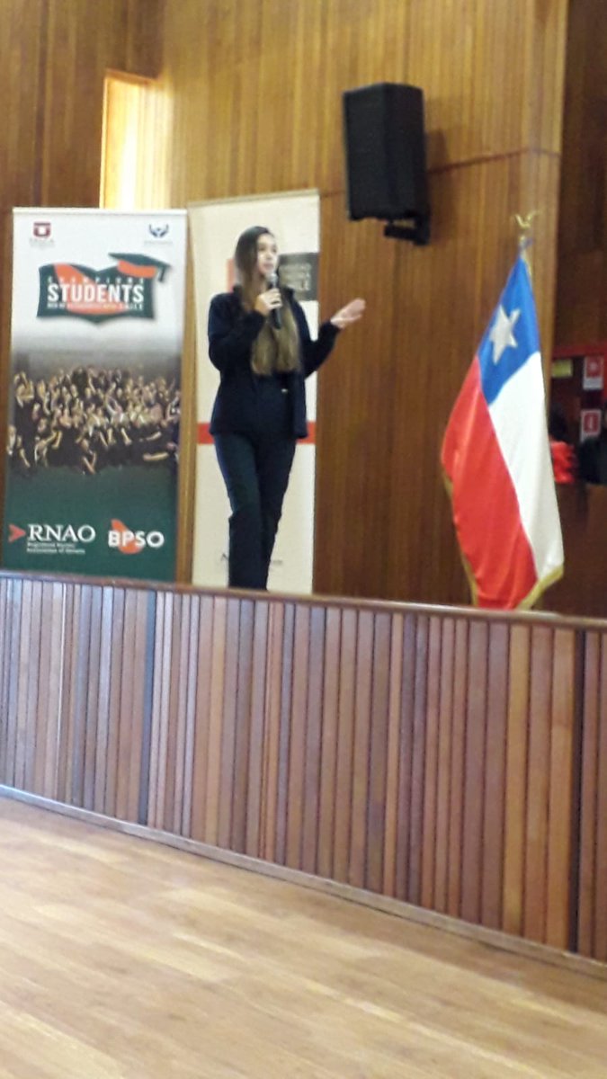 UATalca's tweet photo. Estudiantes champion exponiendo sobre la GBP valoración y manejo del dolor en la Primera Jornada  de la  Universidad Autónoma de Chile sede Talca. 💙💙💙 https://t.co/4EKesxvBrQ