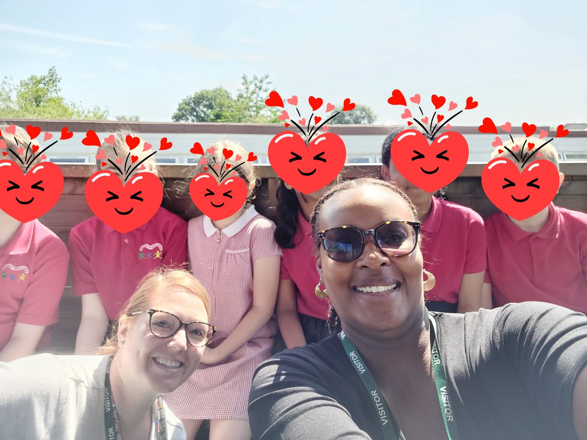 Amazing morning spent with these little superstars ⭐ they had so much knowledge about #ahps and were super interested to hear about all 14 professions and the different places we work (ignore my dodgy selfie skills im working on it 😂)   #weahps #futurenhs #teambchc