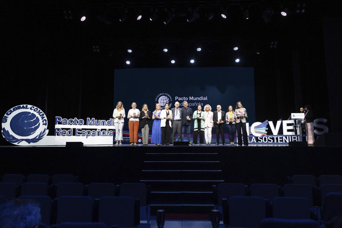 GAgroamb's tweet photo. Esta semana hemos asistido a la Asamblea General de @PactoMundial en Madrid. 

Queremos agradecer a todo el equipo la excelente organización de una jornada muy especial para #Agroamb https://t.co/jEevPyOrpr