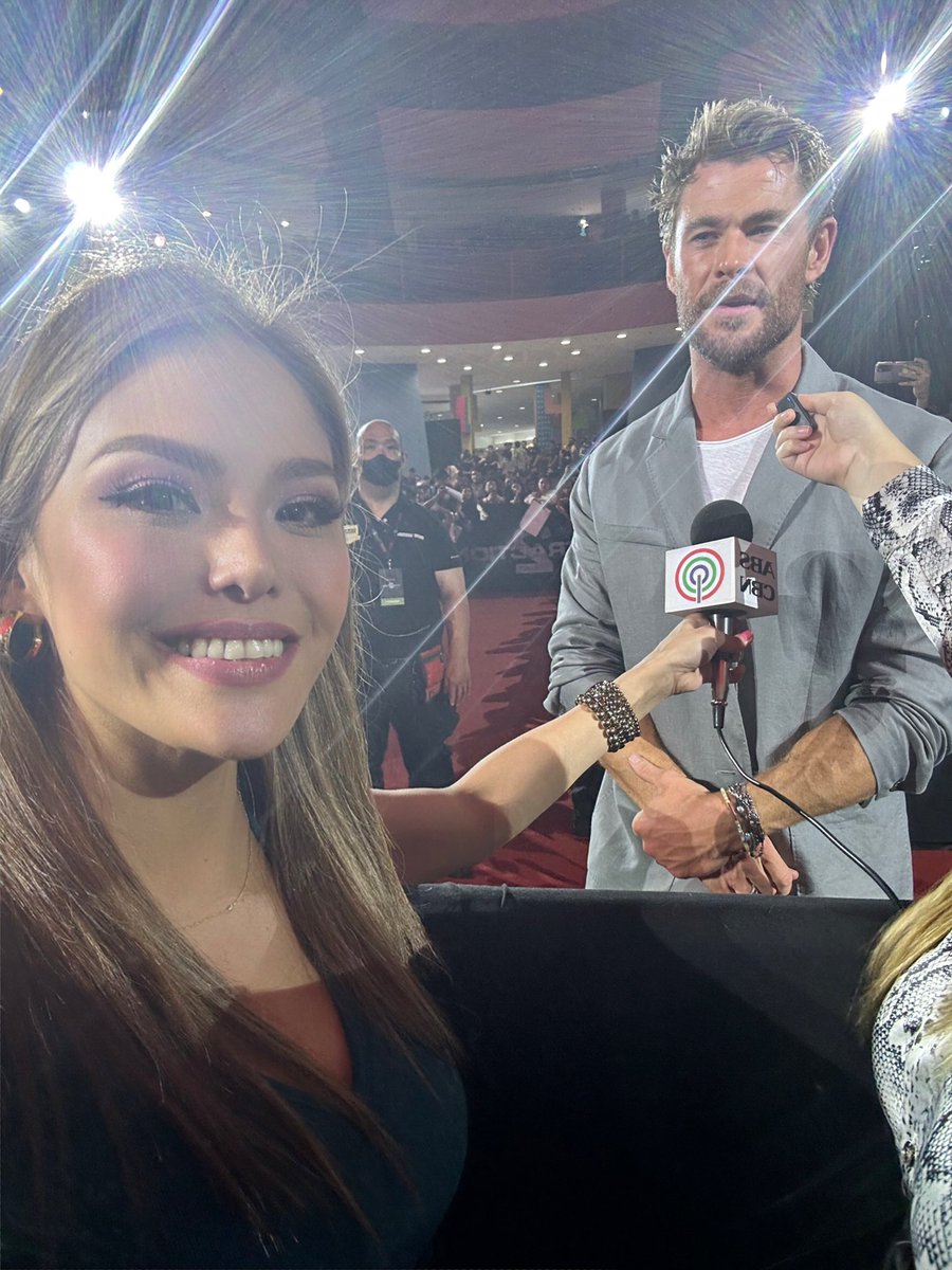gretsfullido's tweet photo. โExtraction 2โ is out on @netflix on June 16 Starring @chrishemsworth & directed by @samhargrave โจ
#netflix
#extraction
#chrishemsworth
#samhargrave
#extraction2
#movie
#premiere
#fanmeet
#starpatrol
#tvpatrol
#tylerrake
#manila
#philippines
#Extraction2PH
#TylerRakeLives ๐๐ผ https://t.co/rLO8N0vaxk