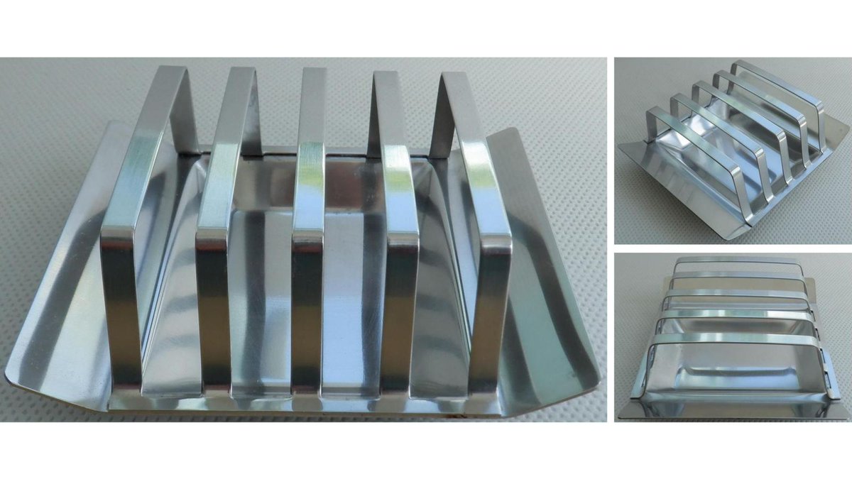 A vintage 4 slice stainless steel toast rack. 🍞

🛒 ebay.co.uk/itm/1757650838…

#Vintage #FollowVintage #VintageToastRack #KItchenalia #eBay #Toast