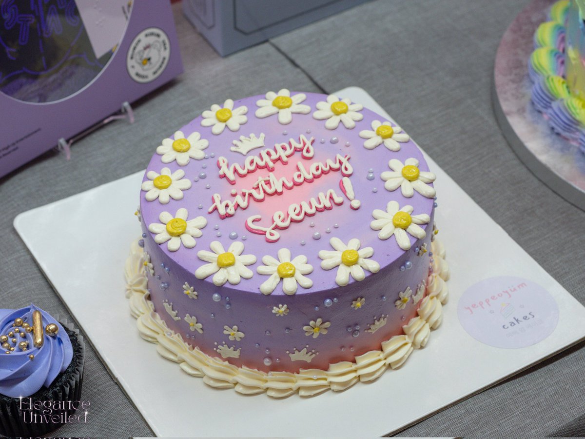 STAYCPH_'s tweet photo. Hello #SWITHs! 

We graciously present to you the photos from our #ELEGANCEUNVEILED SEEUN Birthday Gathering. ✨️

See the photos here. Tell us if you'll spot yourself or your friends! 

🔗 https://t.co/DZsXY1RS4r

#STAYC #스테이씨 @STAYC_official https://t.co/J5wuuCiOl5