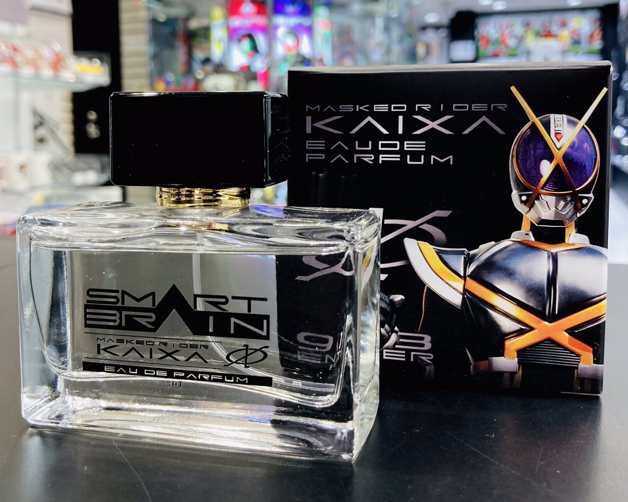 仮面ライダーファイズ カイザ 香水セット Standing by Complete「仮面ライダー555」より、乾巧が変身
