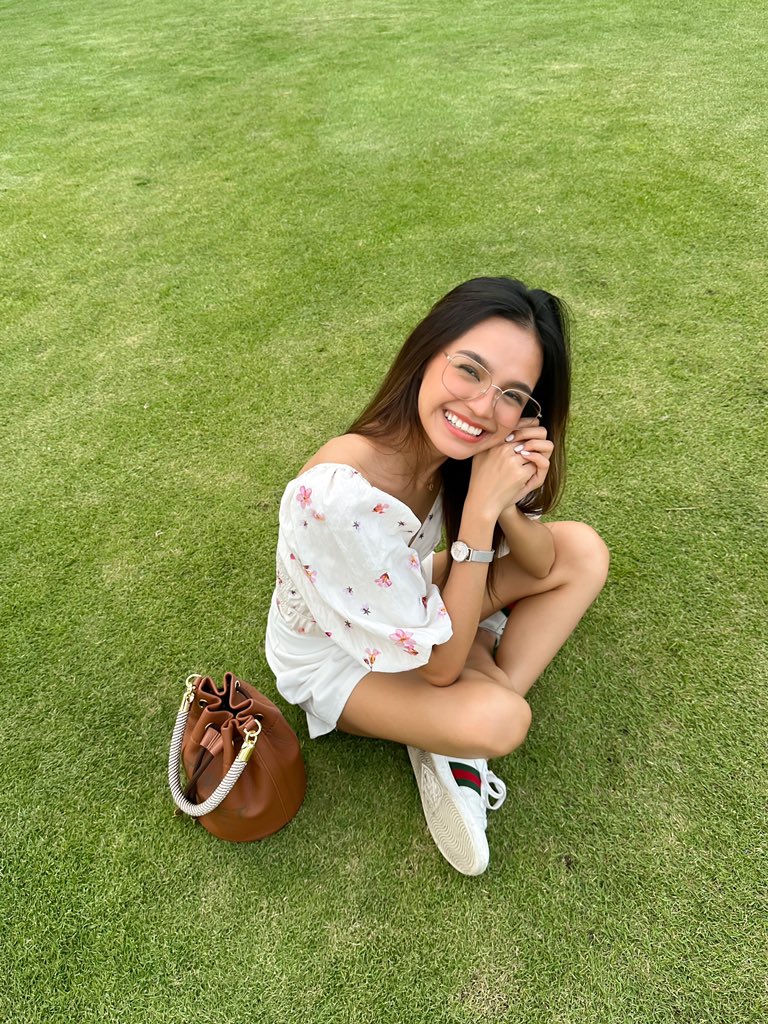 imzephanie's tweet photo. stay happy :) https://t.co/6GYNQFC4QN