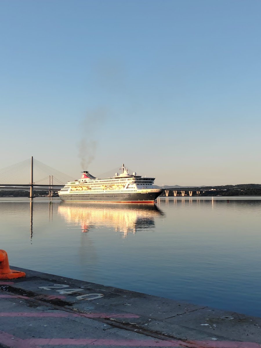 CapitalCruising tweet media