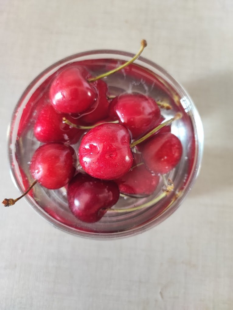 サクランボうまい https://t.co/vybOVn8qGj