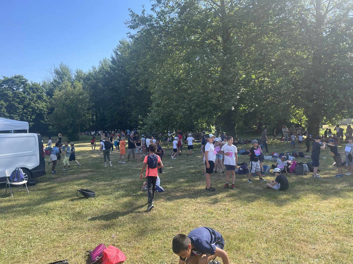 Courses longues pour des écoles de la circonscription @Ien02Ch à Courtemont-Varennes merci aux élèves et aux enseignants pour leur participation @CARCThierry @vdb02 @DSDEN_Aisne