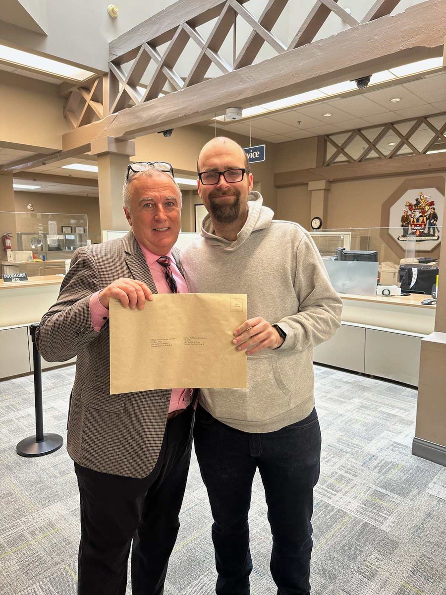 Neil Ellis tweet media