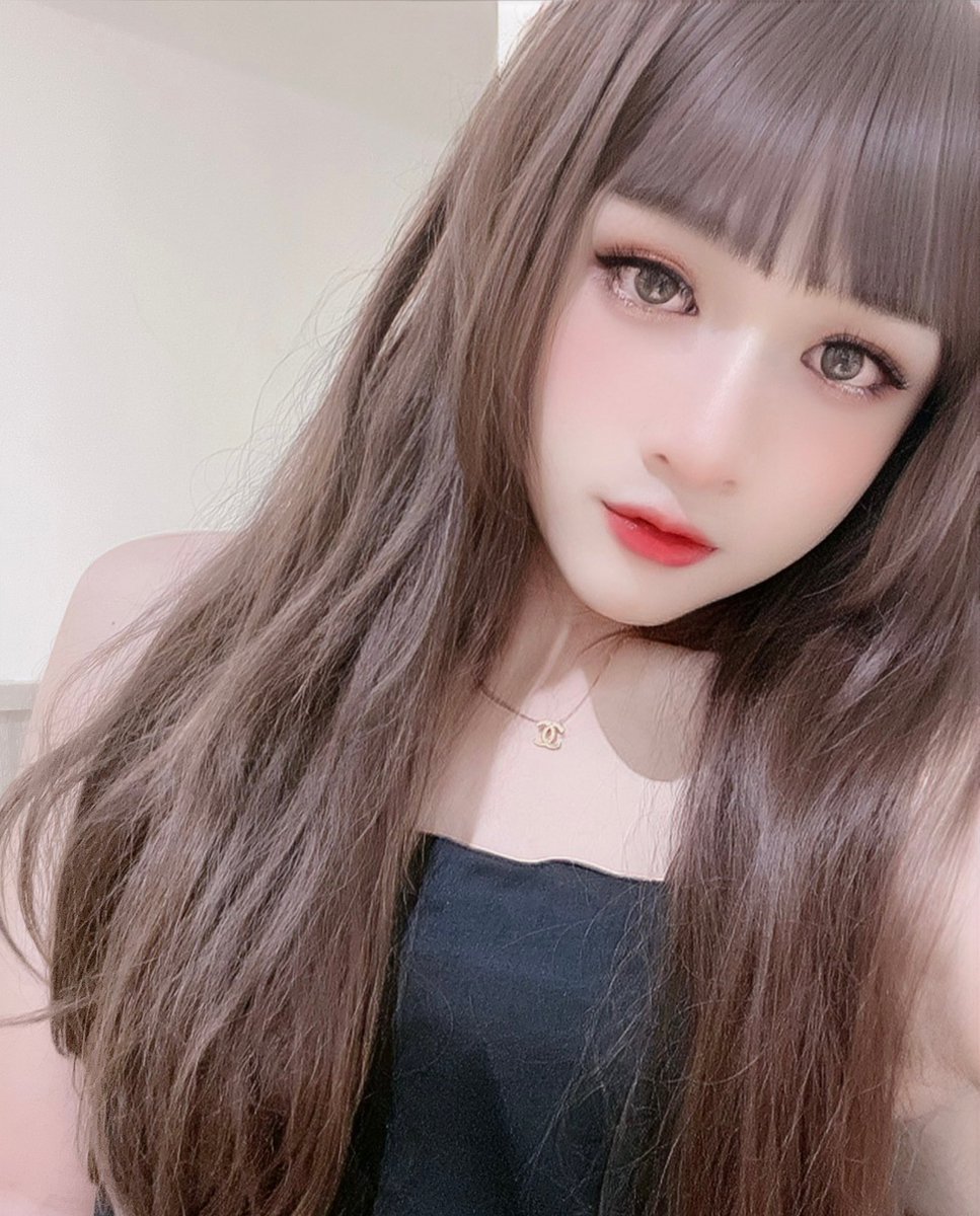 辣台妹配89男友❓ https://t.co/8bjFyDiGNM
