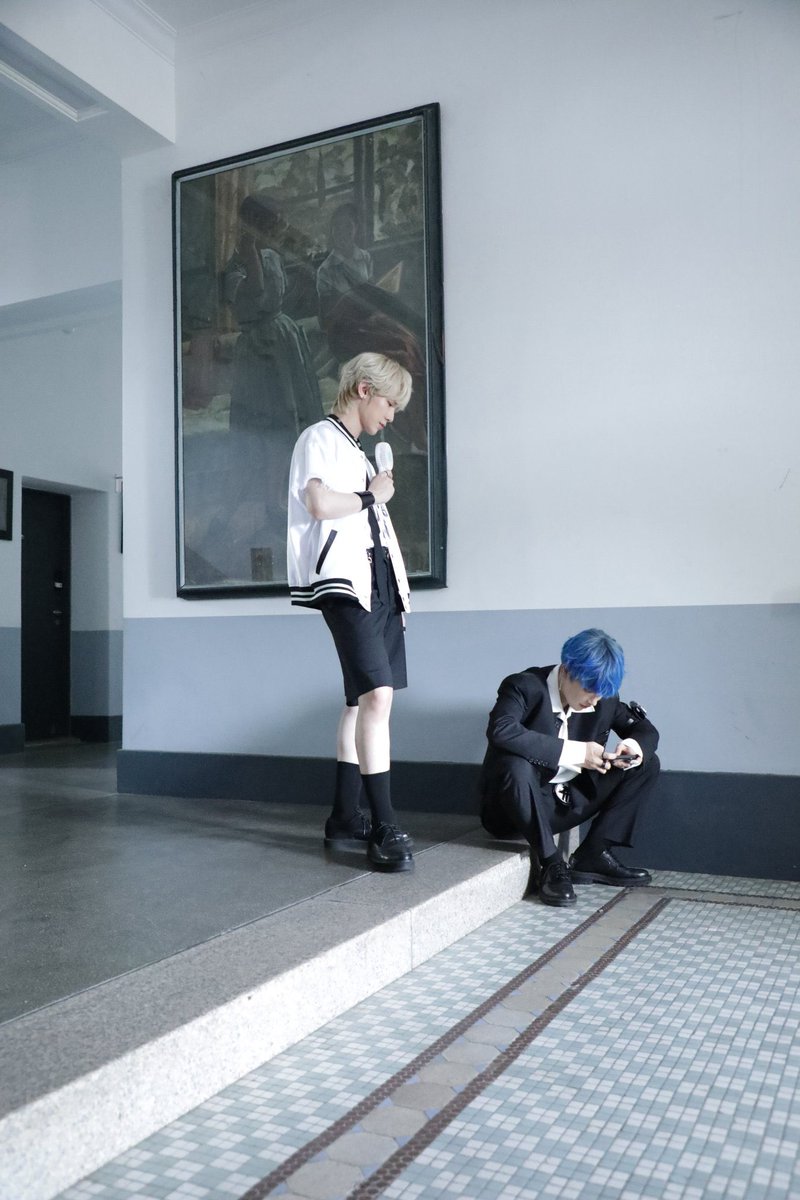 홍중이 여상이 생일 때마다 올려주는 사진들 
진짜루 사랑이 눈에 보이지않아?
다정을 사진으로 하면 이케 찍힐듯