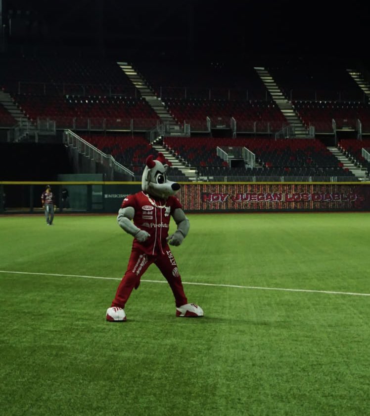 Los Diablos Rojos del México se llevaron el segundo de la serie ante los Algodoneros de Unión Laguna en una noche redonda para el picheo y bateo escarlata.
📸: <a href="/Navarro11Andre/">André Navarro</a>