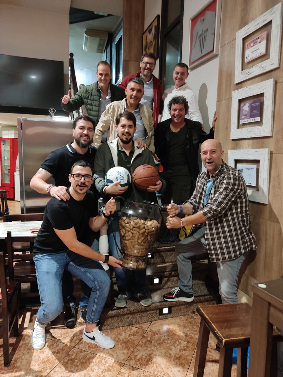 Álvaro Lorenzo tweet media