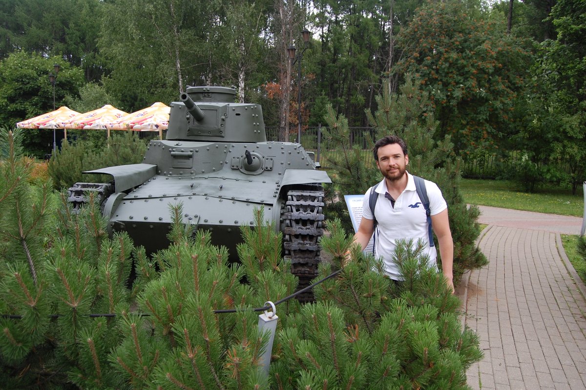 CagigaJose's tweet photo. Today is the anniversary of the charge of Japanese tanks in #Saipan 1944. Here there are 3 #Type97ChiHa tanks, 2 of them "Kai" versions. #Japanesetanks #PacificWar #WW2travel #moscow @Tiger_Tiger_TT
#九七式中戦車 チハ #大日本帝國陸軍 #tanks #militaryhistory #ww2battelfields https://t.co/zGCtTivqrL