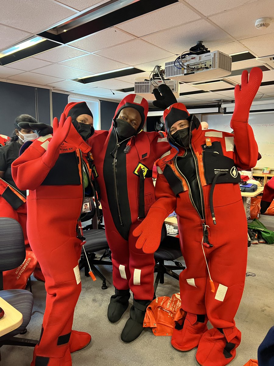 US_SciOD's tweet photo. The temperature in the North Atlantic is COLD! Anywhere from 11-15 degrees Celsius where we are headed. In order to be safe, researchers practice putting on cold water emergency survival gear. It is harder than it looks! #Exp395 #IODP https://t.co/bACs1QrRHK