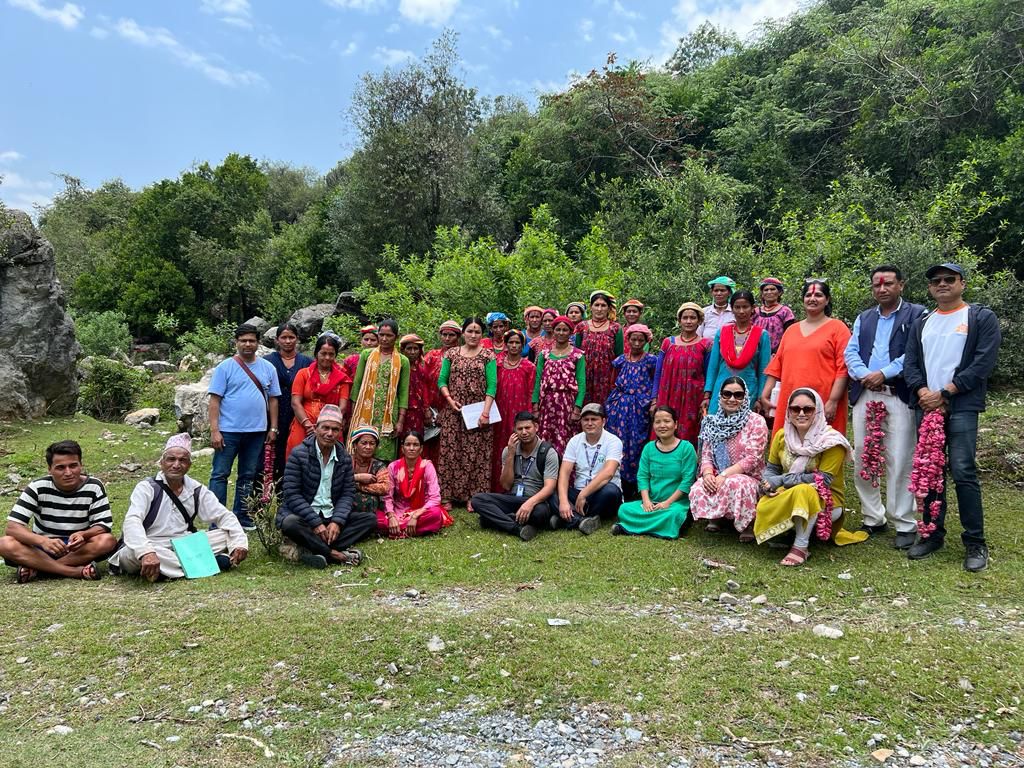 UNFPANepal's tweet photo. We've just concluded an insightful visit to Bajhang in the Sudurpaschim Province #Nepal together with colleagues from the Aus Embassy to monitor the ongoing comprehensive sexuality education programmes in schools funded and supported by @dfat 

#CSE4all #CSEforall @AusAmbNP https://t.co/AXmenDXoiW