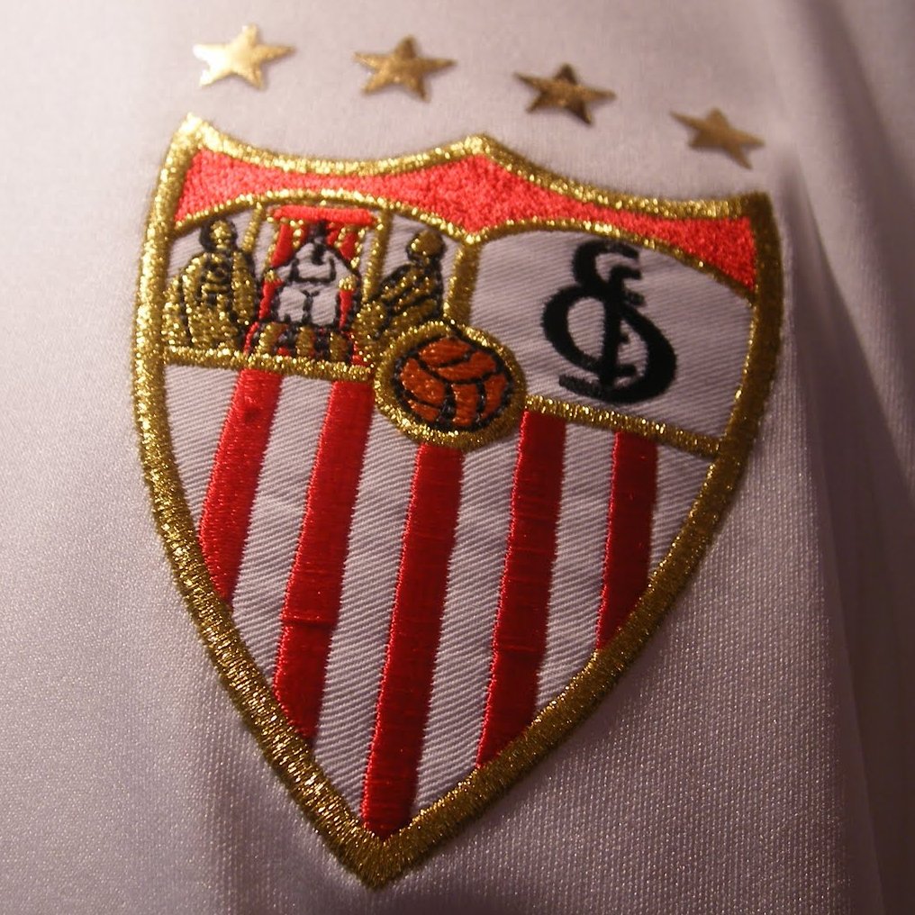 SVQBRS1's tweet image. ¿Cómo os gusta más el escudo del #SevillaFC en las equipaciones?

RT 🔁 𝐁𝐨𝐫𝐝𝐚𝐝𝐨
MG ❤️ 𝗣𝗲𝗴𝗮𝗱𝗼