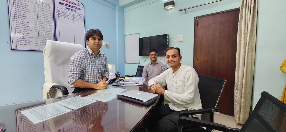 DrChetanSolanki's tweet photo. Uttarpradesh is the most populous state in india and We are looking forward to launching our  Energy Literacy Training here. 

Today's meeting with Vijay kiran Anand ji, Special Secretary -Basic Education Dept., SPD- Sarva Shiksha Abhiyan and Director- Mid Day Meal Authority, UP has created a hope to set the training program.
 
Together we can tackle the climate change crisis  using the potential of each and every human being who is energy literate.

@EduMinOfIndia @basicshiksha_up @thisissanjubjp

#energyswarajfoundation #Education #solar #solarenergy #climatechange #climatecrisis