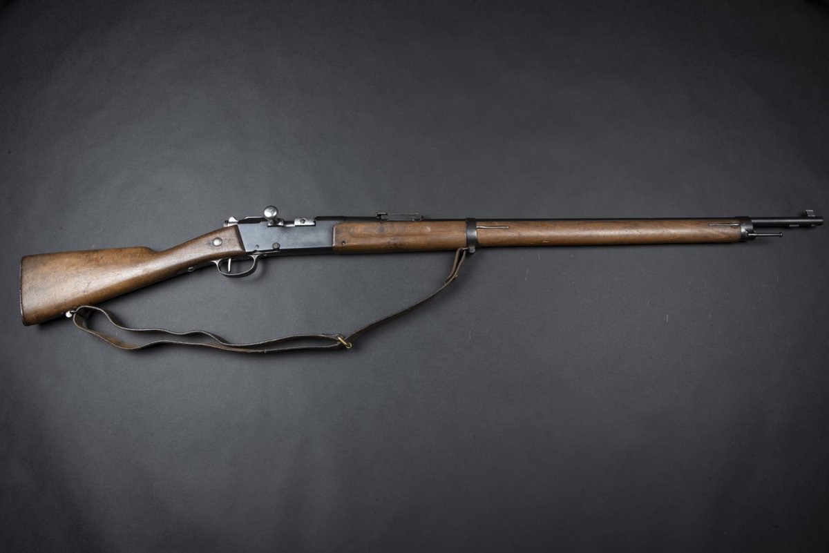 machivel29's tweet photo. Un breuvage et une arme pour décrire votre position idéologique https://t.co/4Ost4WJKy9