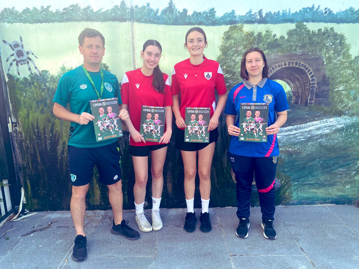 ⚽️Brilliant morning in Edgeworthstown Library launching our #WWC activity books with 3 role models who have progressed through the @LongfordLeague into Wu17 NL & @FAICoachEd 

3️⃣3️⃣ participants took part & ended with Q&A on Girls pathway from grassroots

@JimmyMowlds @LSPLongford