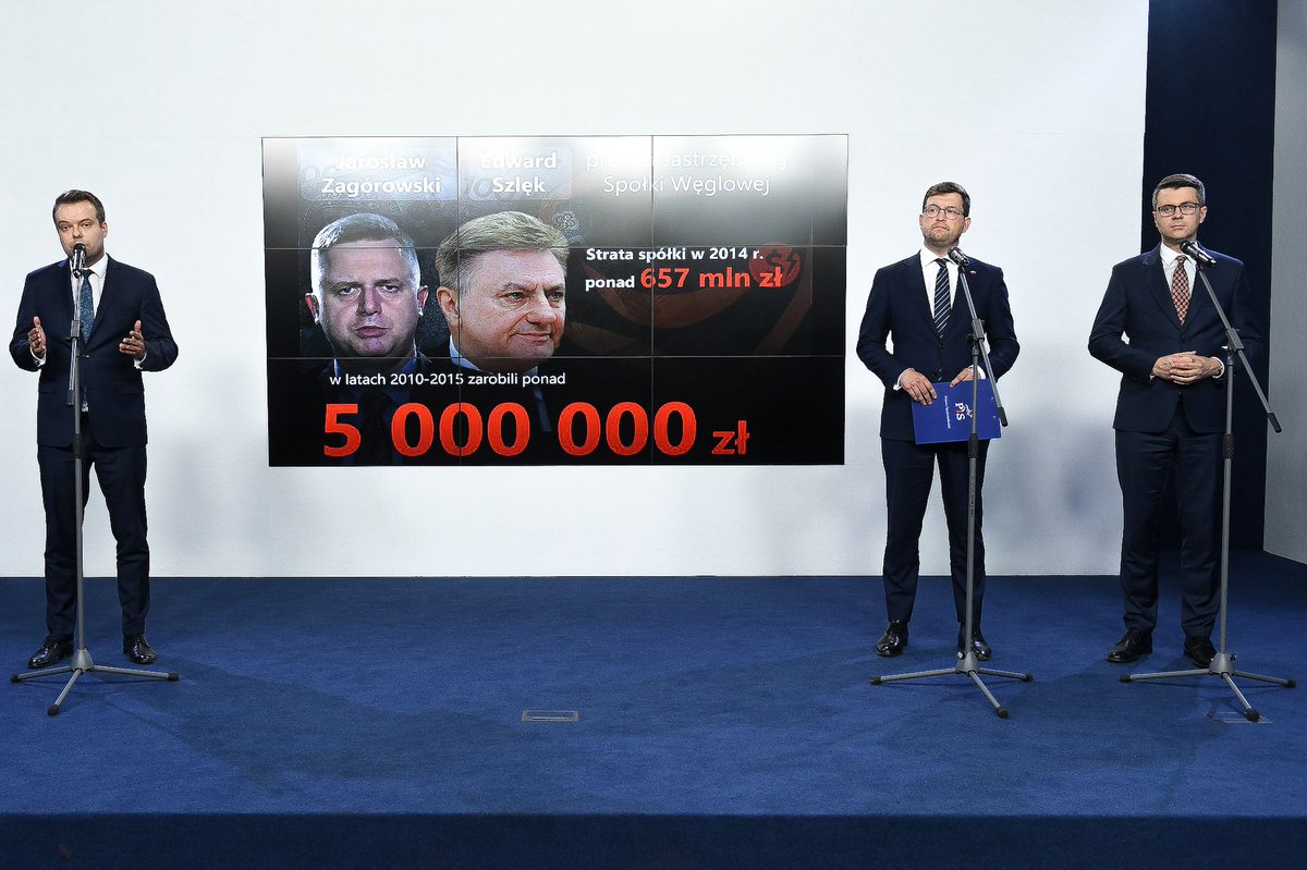 Wiceminister <a href="/MAPGOVPL/">Ministerstwo Aktywów Państwowych 🇵🇱</a> <a href="/SliwkaAndrzej/">Andrzej Śliwka 🇵🇱</a> w #Warszawa: W 2014r. Grupa LOTOS wygenerowała ponad 1,4 mld straty. Nie przeszkadzało to, aby ówczesny prezes P. #Olechnowicz zarobił ponad 7 mln zł. Kolejnym szokującym przykładem jest #JSW, która wygenerowała ponad 657 mln zł.