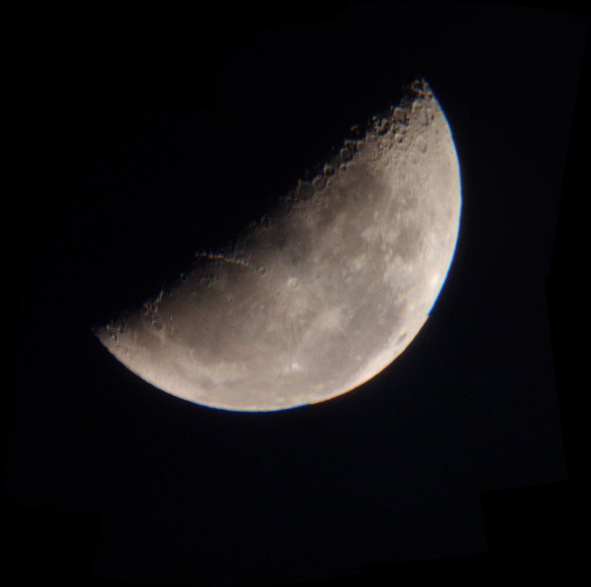 76 .08 MP image of #moon clicked using 12MP camera smartphone #redmi7A by our member Astro Dude. #mobilephotography #astronomy #Astrophotography #smartphone_astrophotography #half_moon #Moonshot #MoonHour @the_ita_moon