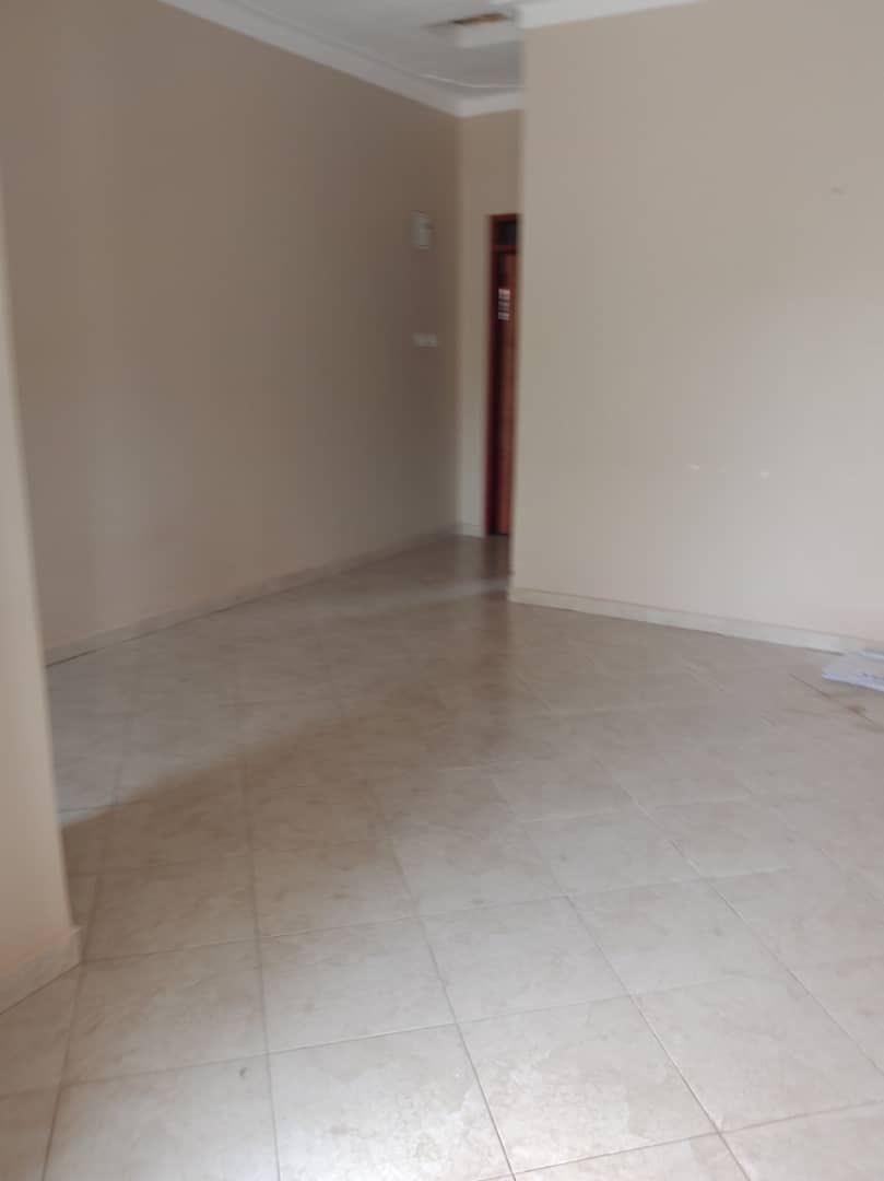 AkramMayumba's tweet photo. In.    Kira 

A single bedroom house for rent 
Rent price: 500.000ugx
+256 756411332

#AkramPropertiesUG https://t.co/l2FzY7Itgm