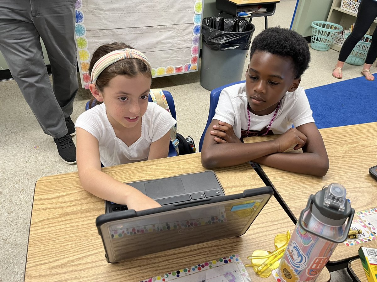 Christine Mema (Amoscato) tweet media