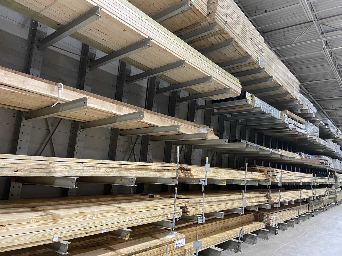 RobMccann13's tweet photo. LoganLowe’s 0588 has Lumber Stocked and ready for our PRO and DIY customers . @jrdtomblin @JBBailey9 @BlueBoxR1 @DebDearing @BenitoKomadina https://t.co/Y1Q4mZ13OG