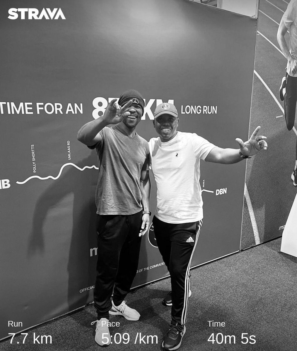 In the process of running long distances, you learn a lot about what drives you.
But most importantly, you learn to look inwards for motivation…..not outwards. …Thurday Run 🏃🏿‍♂️🏃🏾‍♂️🏃🏿‍♂️#4theloveofrunning #StillWeRise☺✊!! 
#TeamVitalityChamps 
#LiveLifeWithVitality #IPaintedMyRun