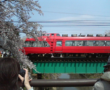 masterflat_mk2's tweet image. ♪赤い赤い　赤い車体の名鉄～