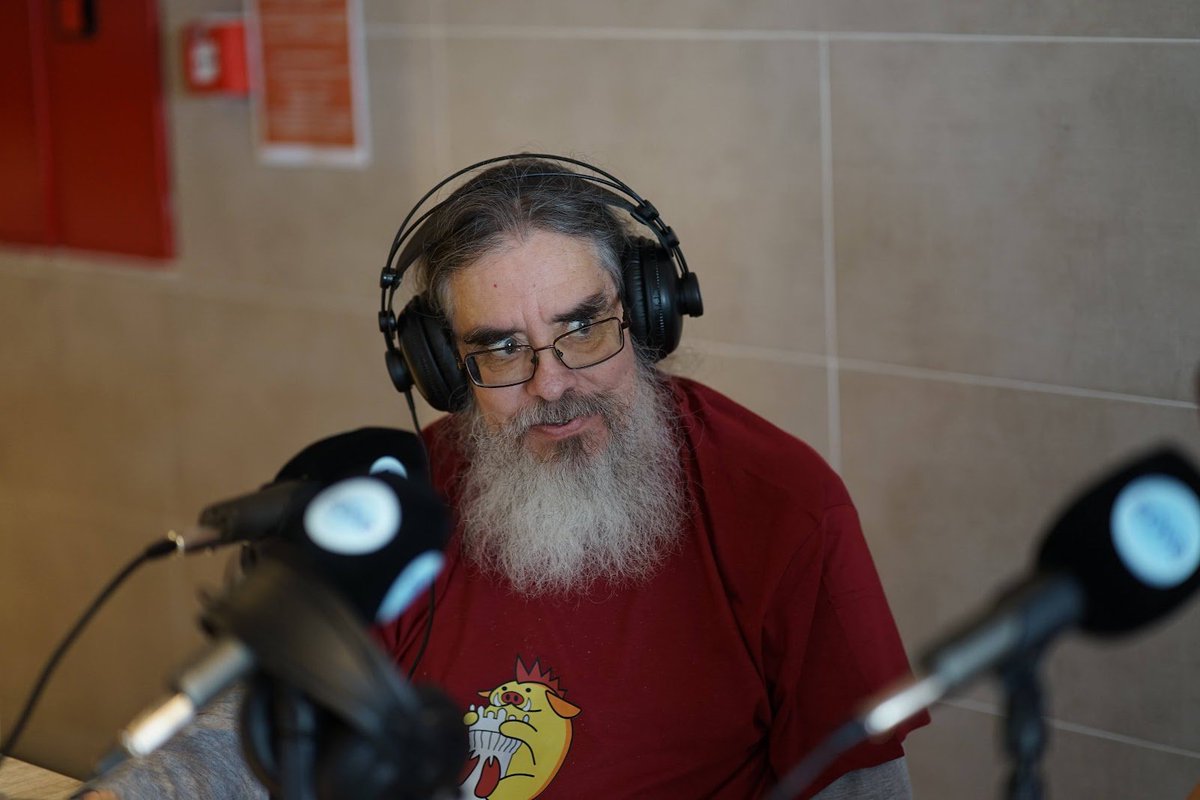 Qué día más triste. Desde WordPress Torrelodones nos sumamos al dolor de <a href="/wp_es/">WordPress España</a> y sobre todo <a href="/wppontevedra/">WordPress Pontevedra</a>. José Luis, has sido un gran referente para todos nosotros y siempre recordaremos tu generosidad, tu bondad y tu alegría.