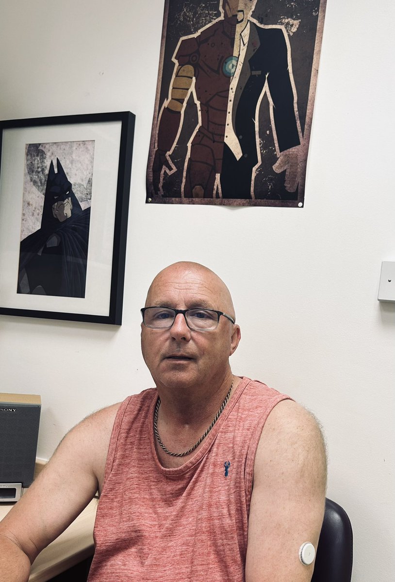 parthaskar's tweet photo. Say hello to Mr. Adby- clinic today @PHU_NHS
#Type3c Diabetes for 15 years
On #Flash
And best control since diagnosis 15 years ago 😊
Message? “Life changing”
Technology…changing paradigm of #Diabetes care in #NHS
Beyond hashtags & PowerPoints 😎
#DiabetesWeek 💙 https://t.co/4feRkxpJN1