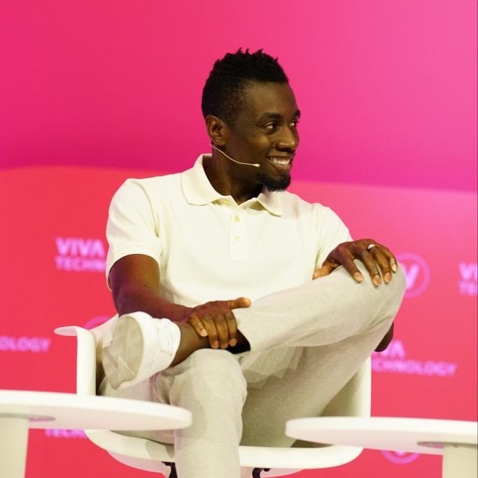 '@OriginsVC is a synergy between a dedicated athlete & an experienced entrepreneur, where two worlds converge with a shared commitment to selflessness, sacrifice, leadership, & above all, the desire to harness the influential power within.' - @MATUIDIBlaise at #VivaTech 🎤