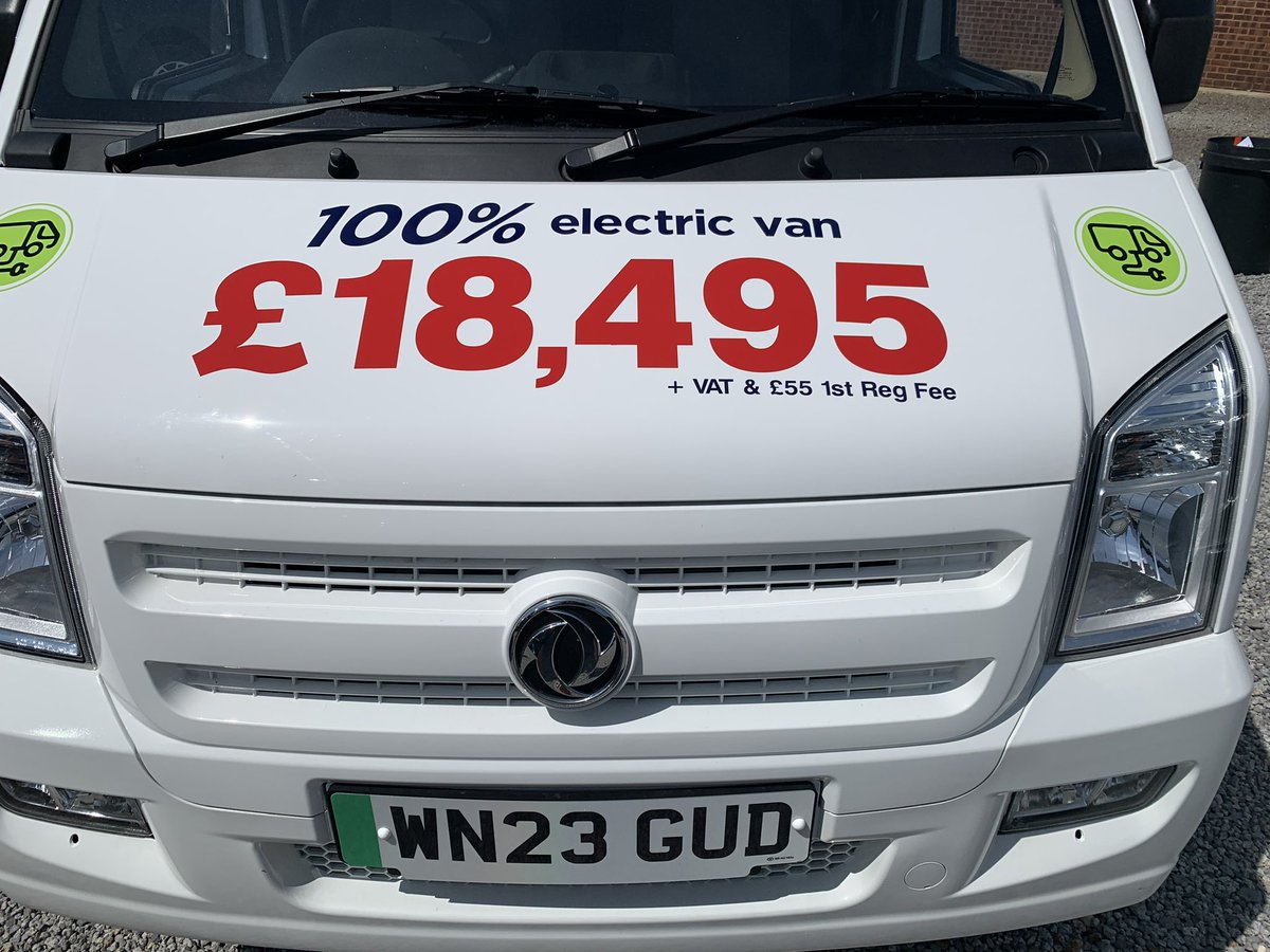 Electric van done for @RoyWoodTransits 
#signs #vehiclegraphics #vansigns #electricvan