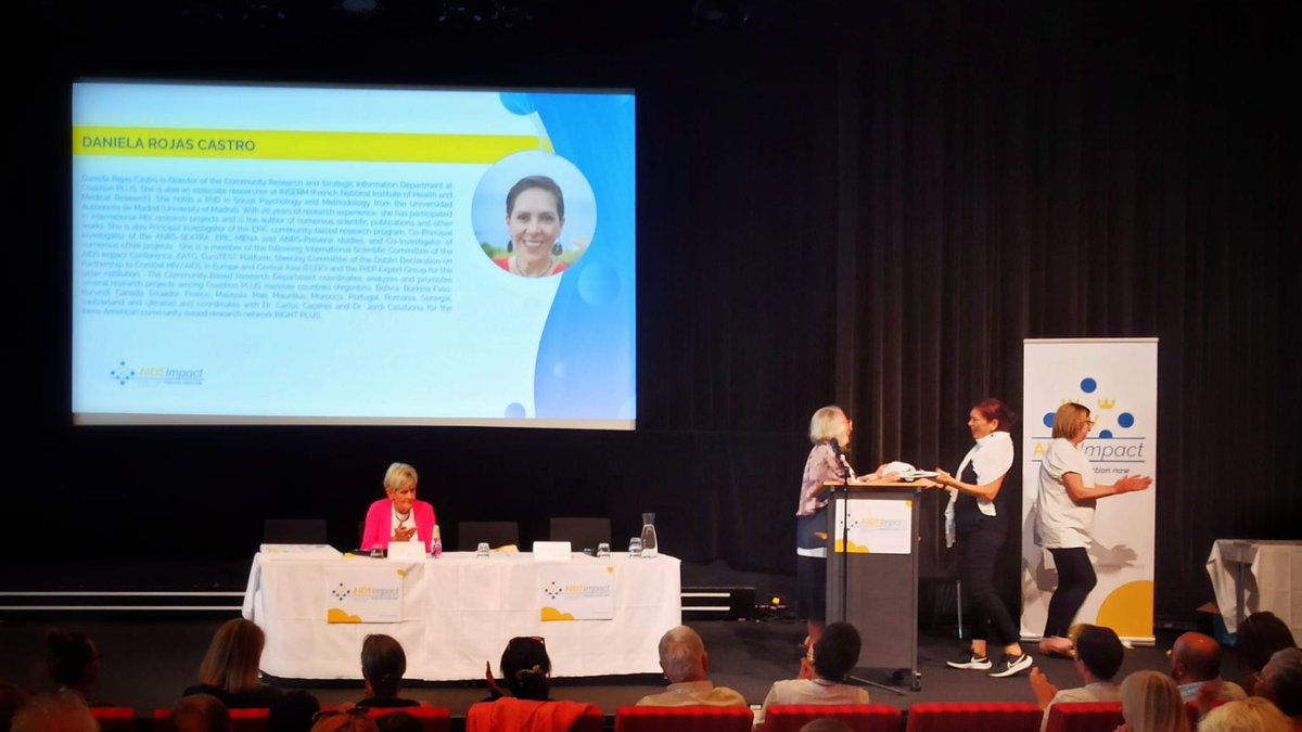 Le prix ''Leadership Prize'' AIDS Impact décerné à <a href="/drojascastro/">Daniela Rojas Castro</a> !

Les organisateurs de la conférence ont reconnu la trajectoire et la capacité de leadership de notre directrice de #recherchecommunautaire ainsi que la qualité des recherches qu'elle mène. Félicitations Daniela !