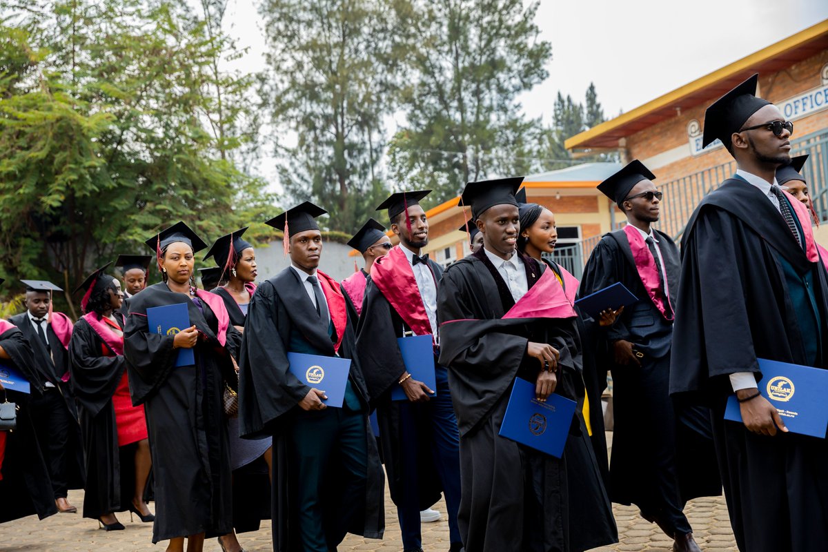 primeins_ltd's tweet image. #FlashUpdate: The graduation ceremony at @unilak_rwanda is a moment of celebration for 908 students! Among them, 758 will be awarded Bachelor&apos;s degrees, while 148 will proudly receive their Master&apos;s degrees. Congratulations to all the accomplished graduates!

#Ntakibazo