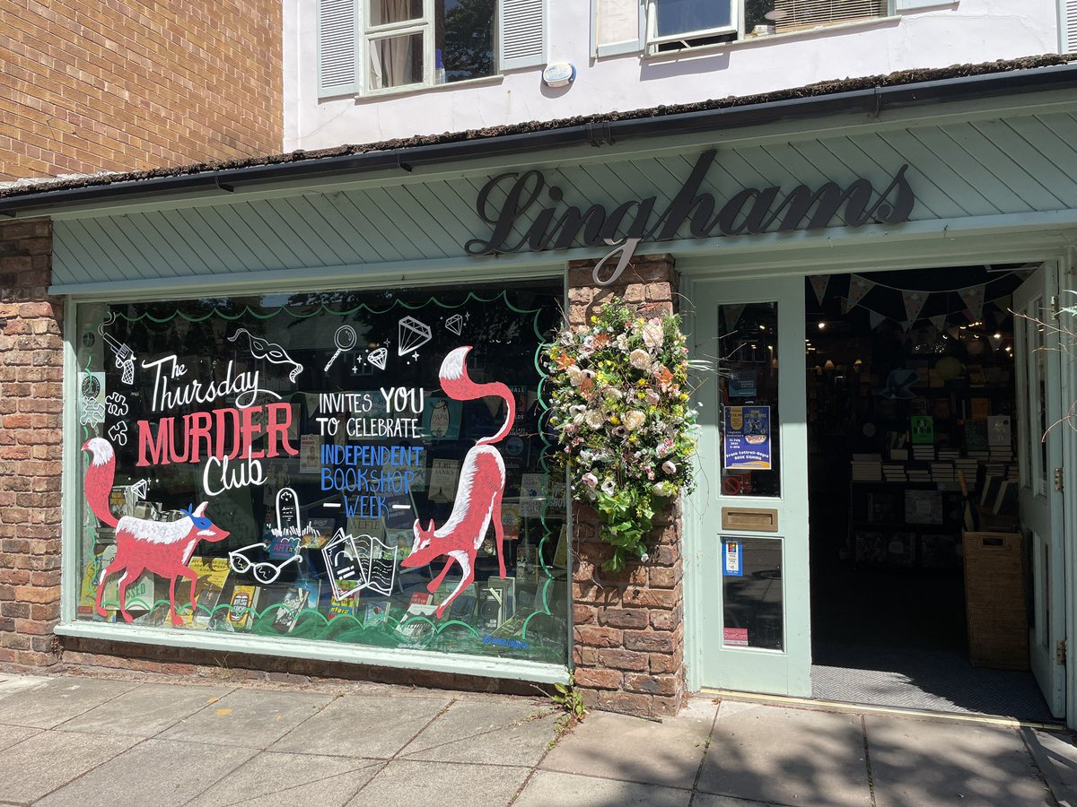 The front window of @LinghamsBooks is all ready for #indiebookshopweek !
I had the fun task of creating this artwork based on The Thursday Murder Club books by @richardosman 🕵️‍♀️ 
Thanks for this fun commission!
@PenguinUKBooks @VikingBooksUK @booksaremybag 📚