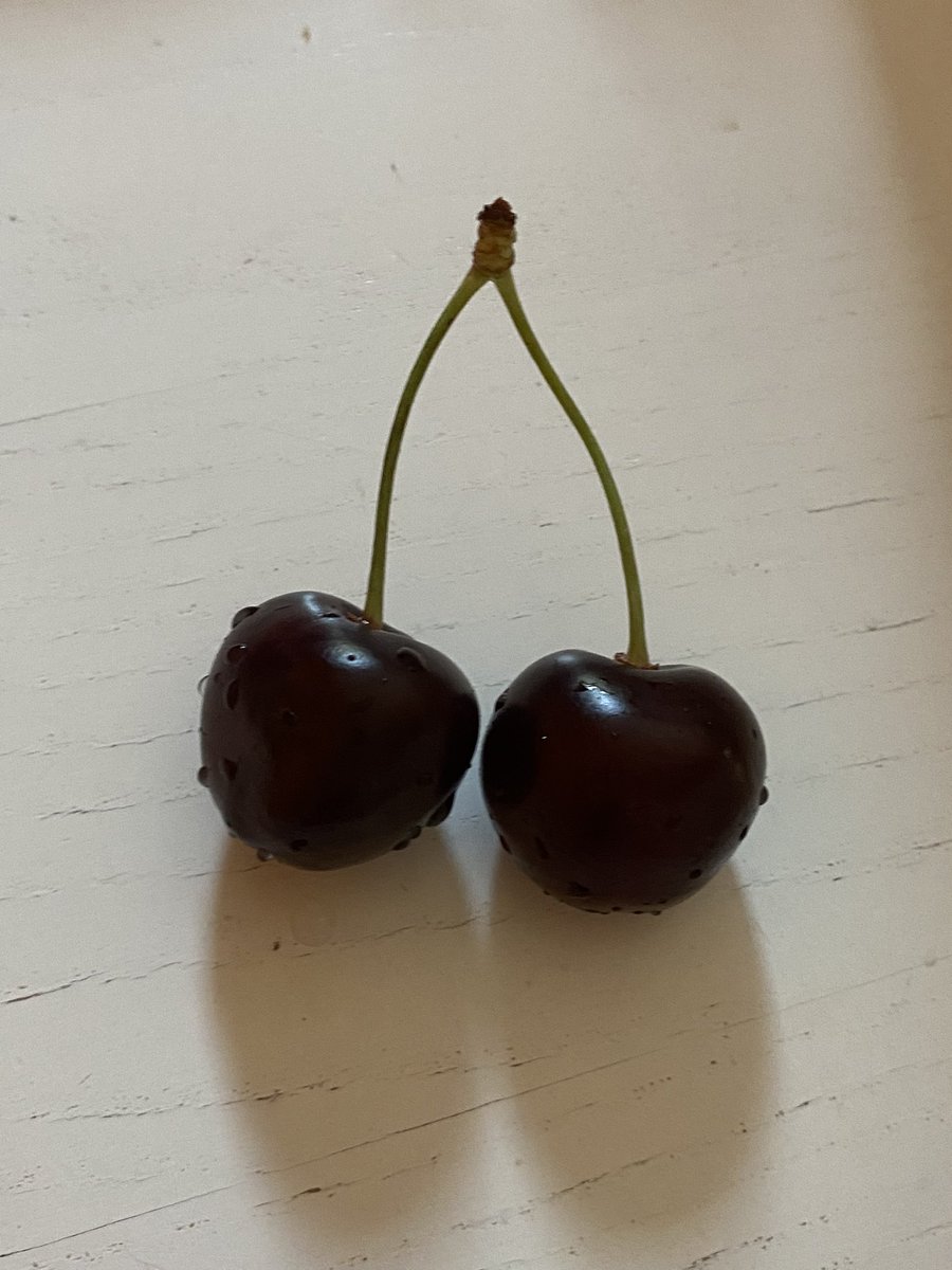 на 2 фотке я и надя