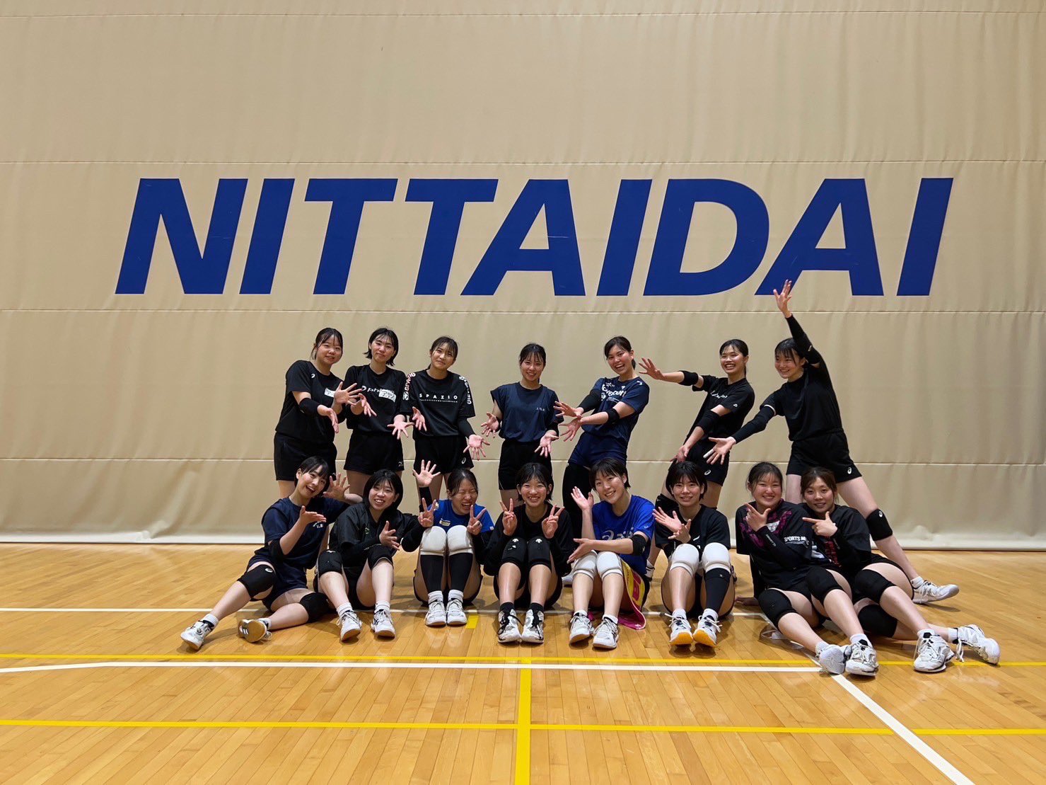 日本体育大学女子9人制バレーボール部 (@nssu9volley) / X