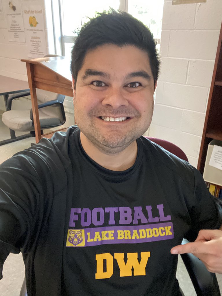 Rocking my new @LakeBraddockFB shirt! Love it, @mdoc376 @qbscoach! 💜💛🐻🏈 #BruinNation