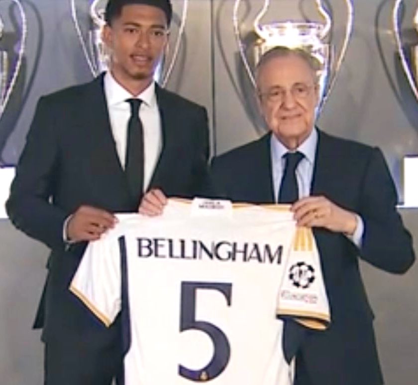 FCInter_stellar's tweet image. “Hey Jude, dicci un po’ chi è il tuo idolo, a chi ti ispiri fin da bambino?”

“Eh pres, è difficile da spiegare..”

#Bellingham #Gagliardini #RealMadrid #Inter