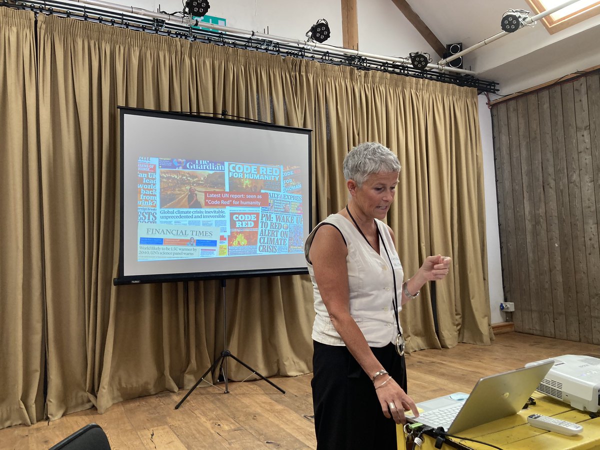 We are facing a “code red” emergency. Temperatures are reaching 40-50 degrees Celsius in locations across the world. The human body cannot cope with this heat. 

Roads melt! Infrastructure collapses. People overheat. We need to act together and NOW. cornwallvsf.org/cornwall-vsfs-…