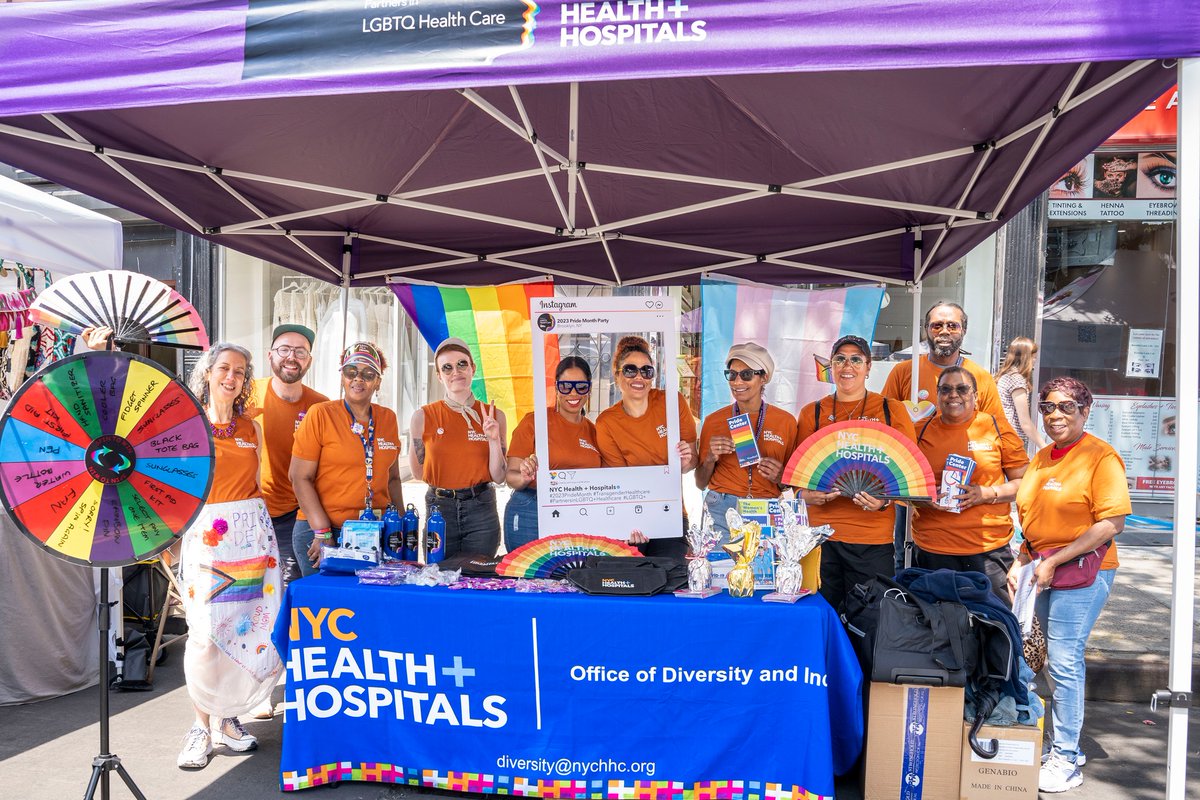 NYCHealthSystem's tweet photo. Our outstanding #HealthCareHeroes from NYC Health + Hospitals/Woodhull #inBrooklyn thoroughly enjoyed the #BrooklynPrideFestival! During #PrideMonth, learn more about the health care services we offer to #LGBTQ + New Yorkers: https://t.co/WbOxxm0cbL https://t.co/XMTgJMsHvs